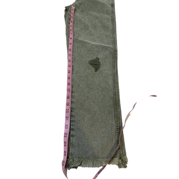 7 For All Mankind High Waist Cropped Straight Jeans. Size 28. NWT. MSRP $208. - Picture 11 of 13